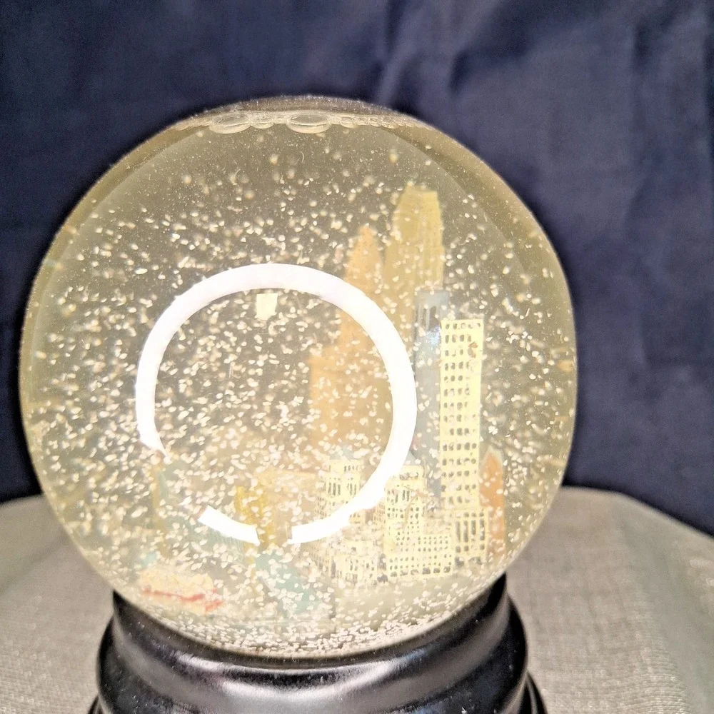 Saks Fifth Avenue Cincinnati Snow Globe Skyline Ohio Musical Works Three Jays Im